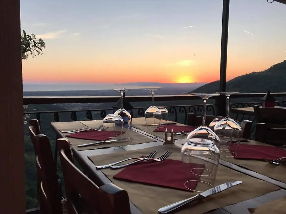 Dulcis In Borgo Bed & Breakfast Santa Lucia  Italy